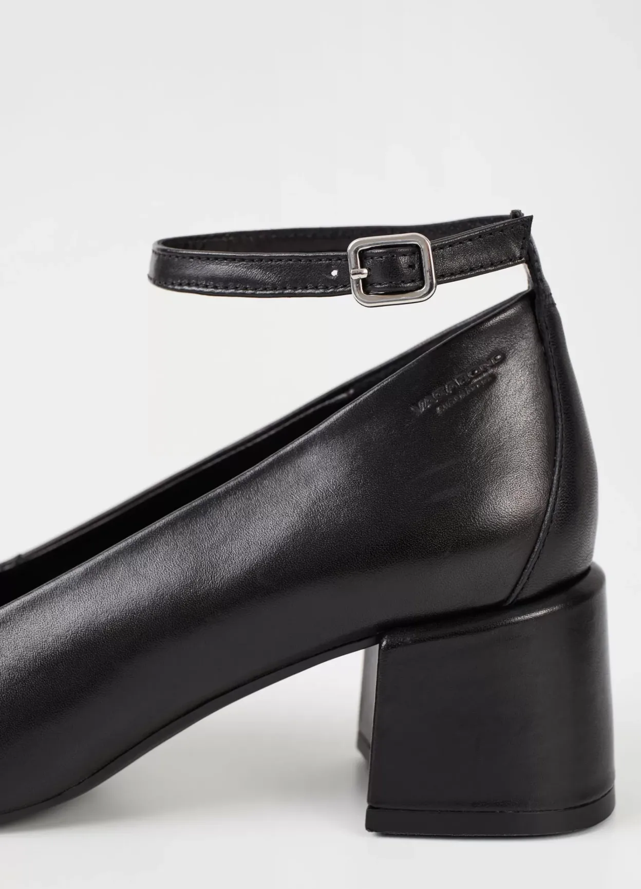 Vagabond ADISON PUMPS