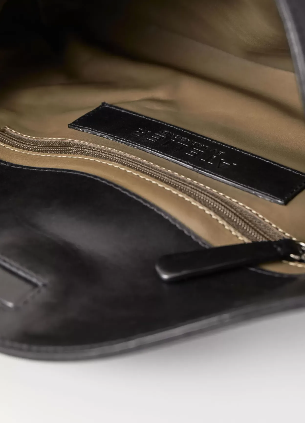 Vagabond HANOI TASKE