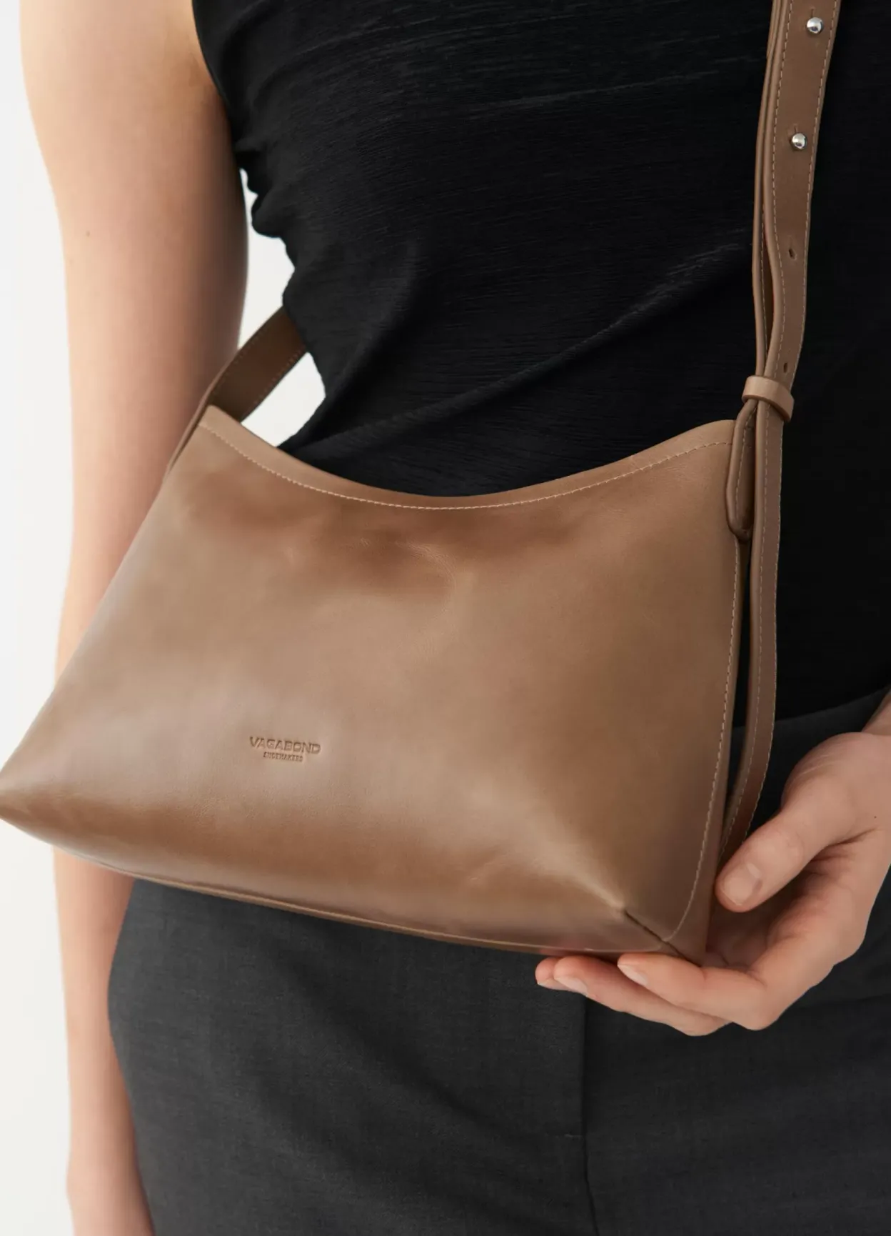 Vagabond NAPLES TASKE